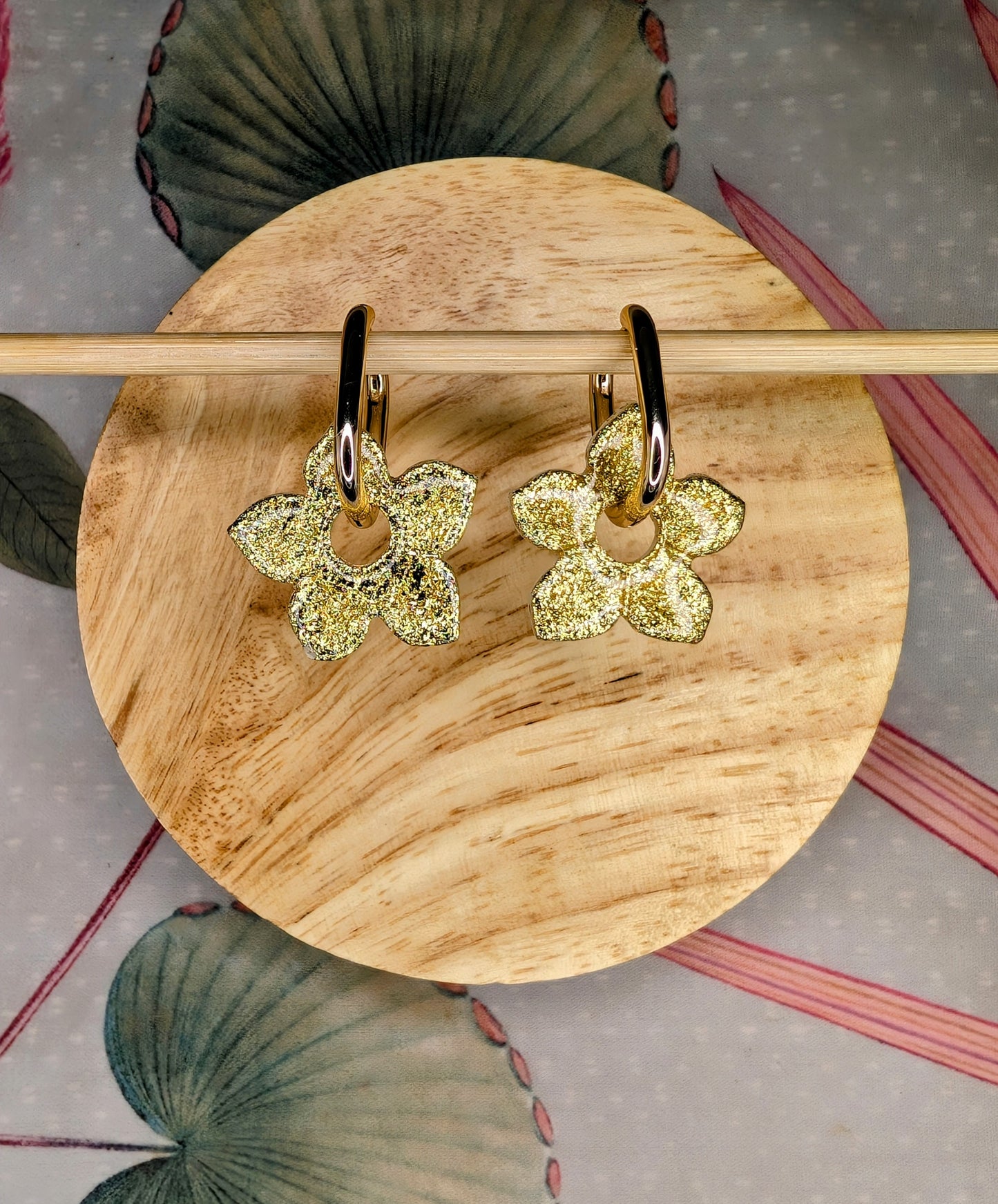 Gardenia shiny n glossy