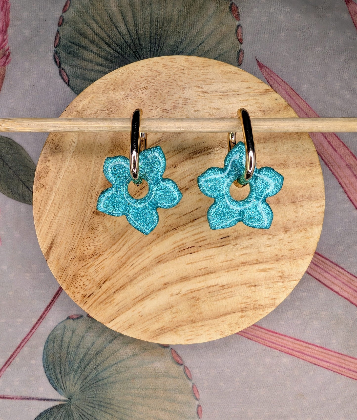 Gardenia shiny n glossy