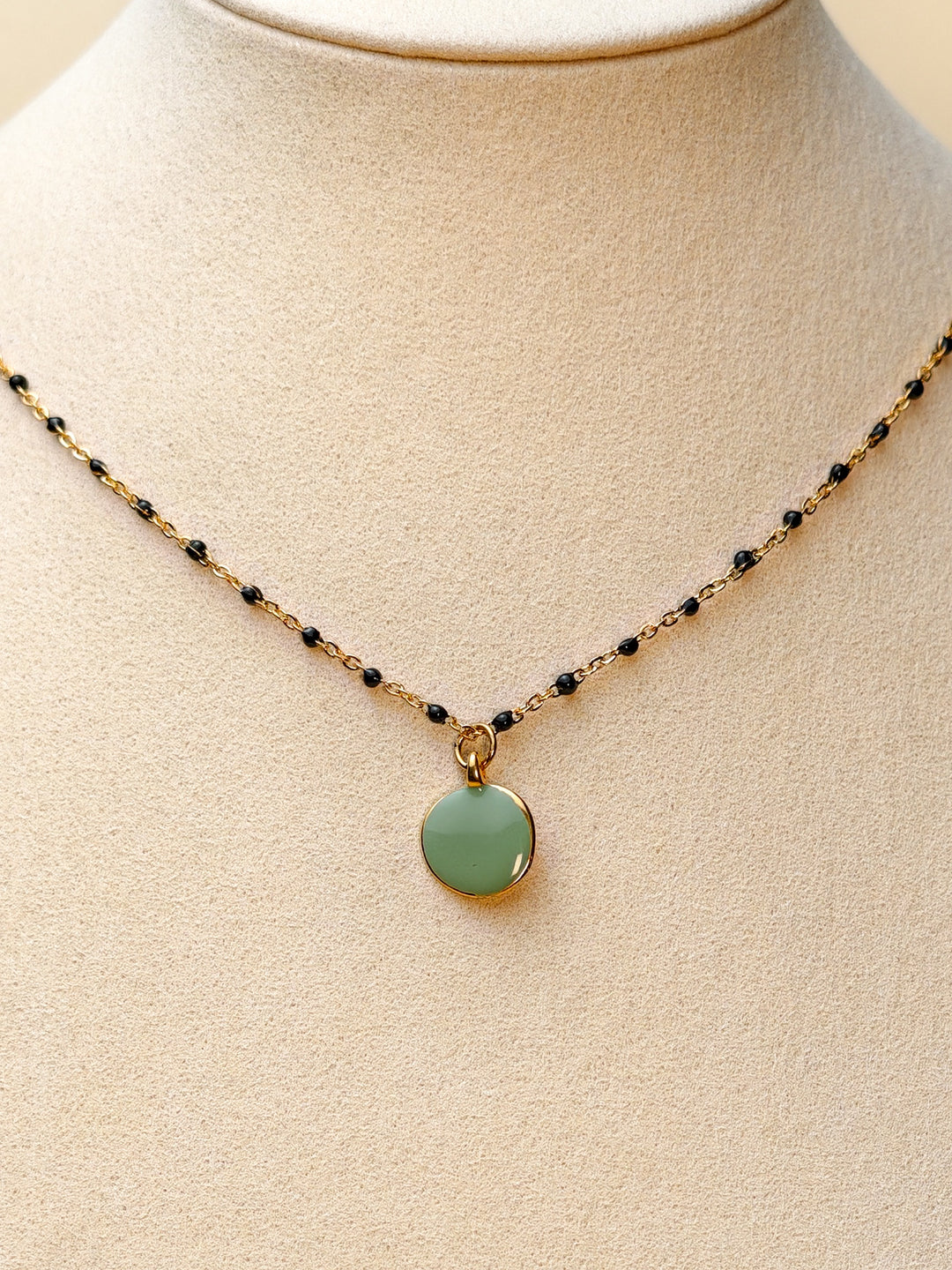 Collier Naomi (pendentif et chaîne au choix)