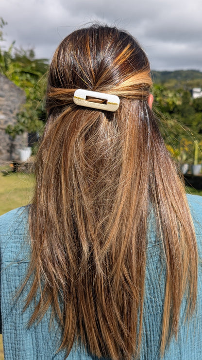 Barrette bigoût blanc /beige