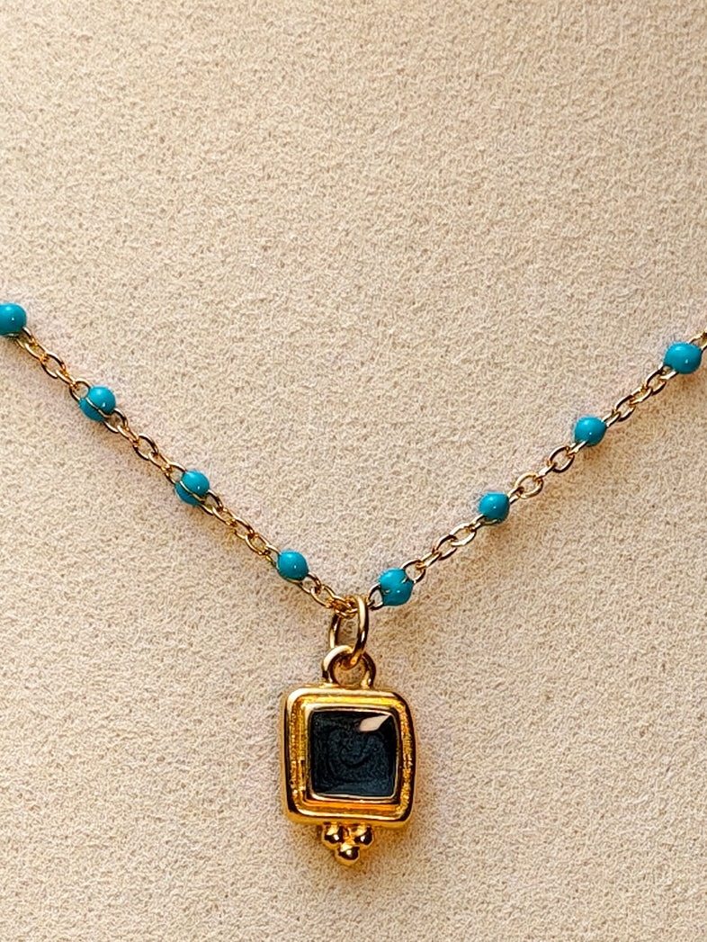 Collier Naomi (pendentif et chaîne au choix)