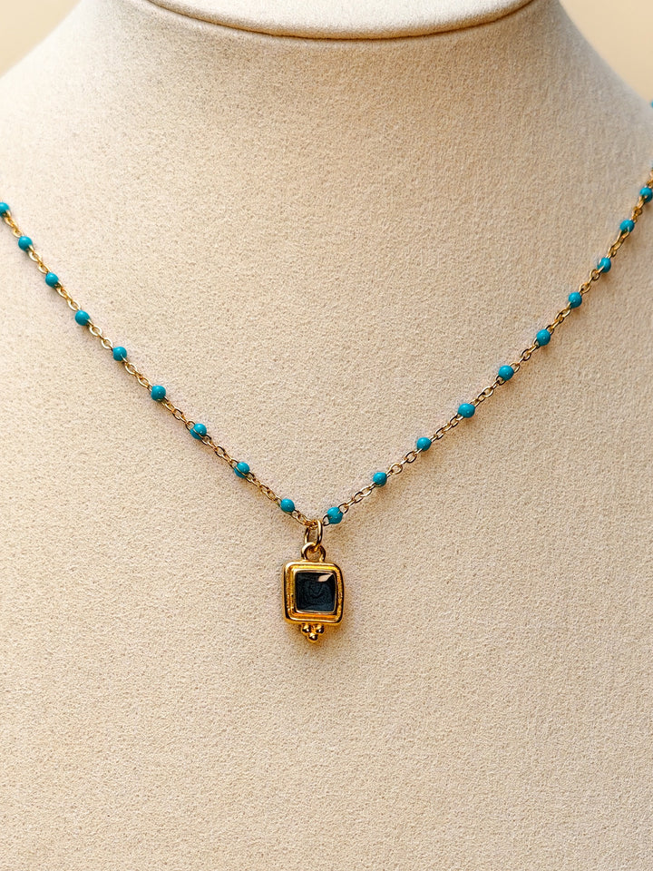 Collier Naomi (pendentif et chaîne au choix)