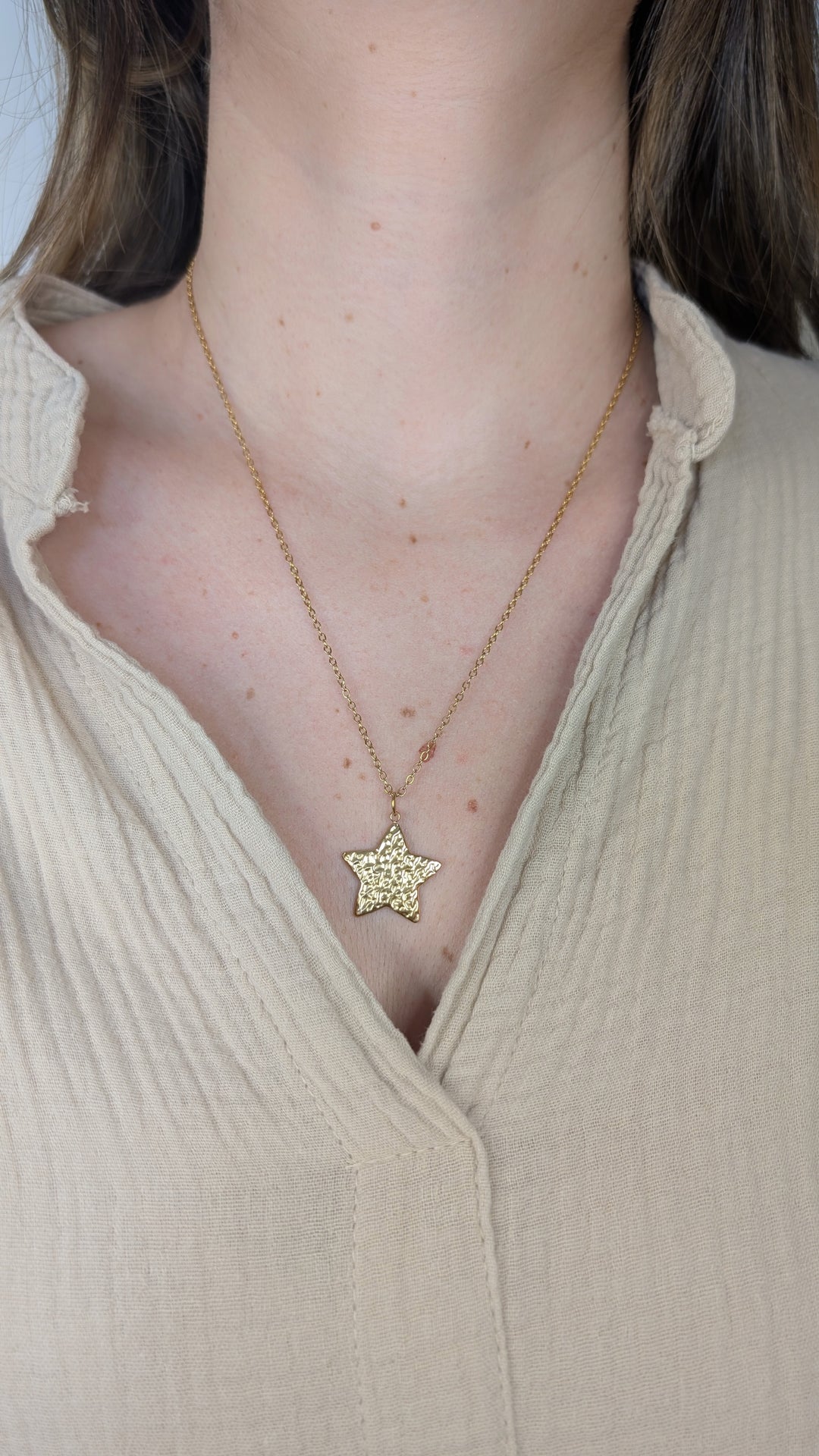 Collier mi-long Lucie (3 pendentifs au choix)