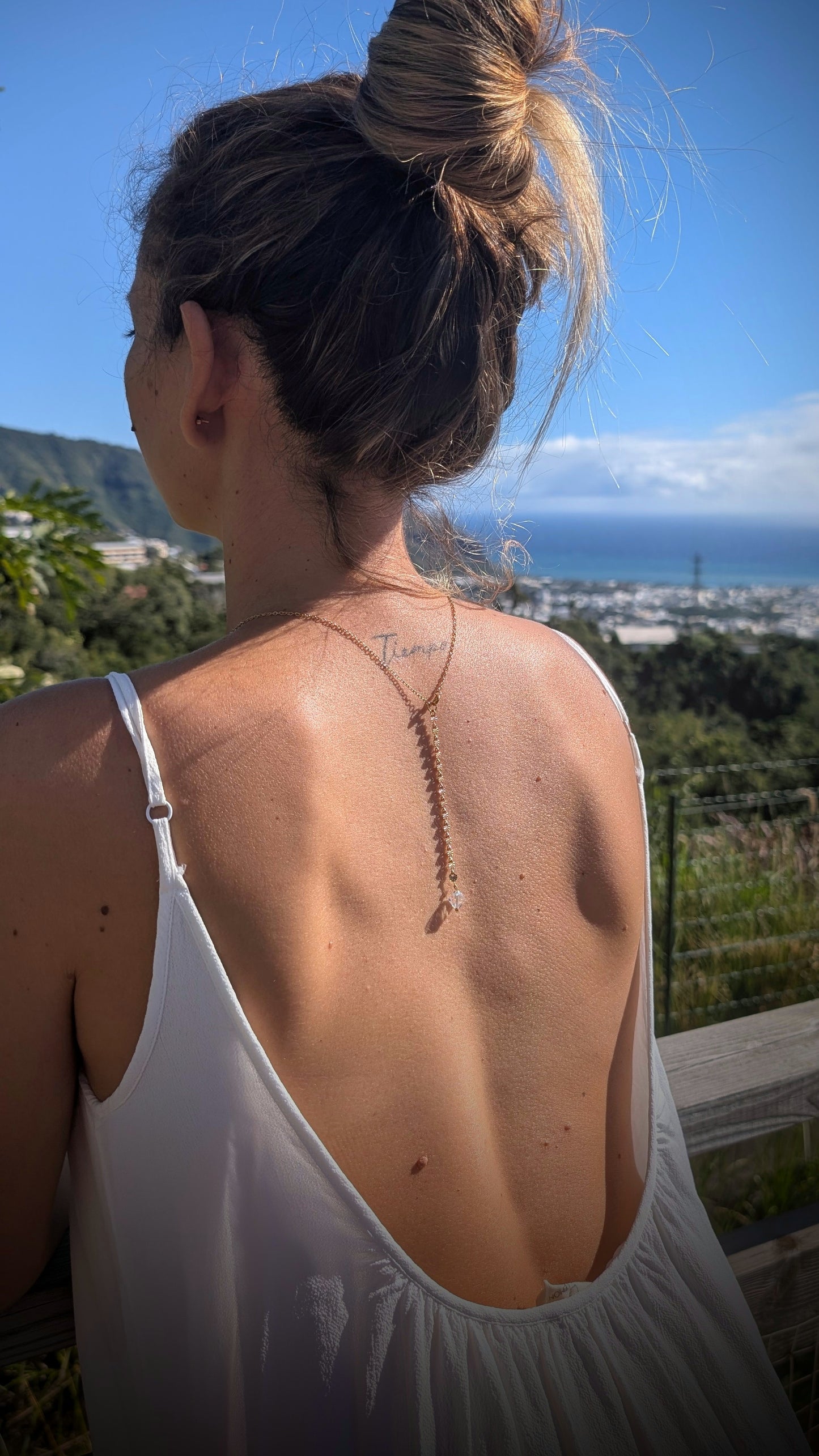 Collier de dos Myriam